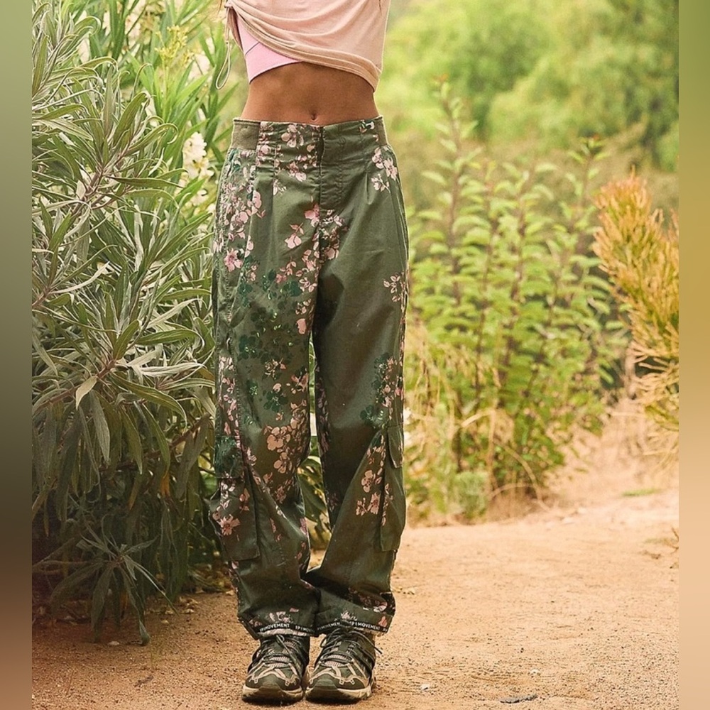 Free People Mesmerize Me Printed Pant